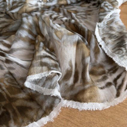 Transparentní voál len/vss zemitý tisk