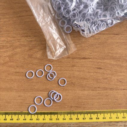 Ramínkové poutko/kolečko kov lila