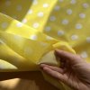 Žlutý puntík velký, 100% tencel, plátno/šatovka