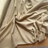 Pískově béžová splývavá šatovka, lehce transparentní, viskóza