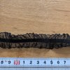 Vzorek - Černá ozdobná pruženka volánek šíře 2cm