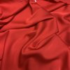 Svůdný červený satén, lehce pružný, imitace hedvábí