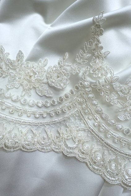 2188 1 svatebni bordura metraz krajka silvie ivory