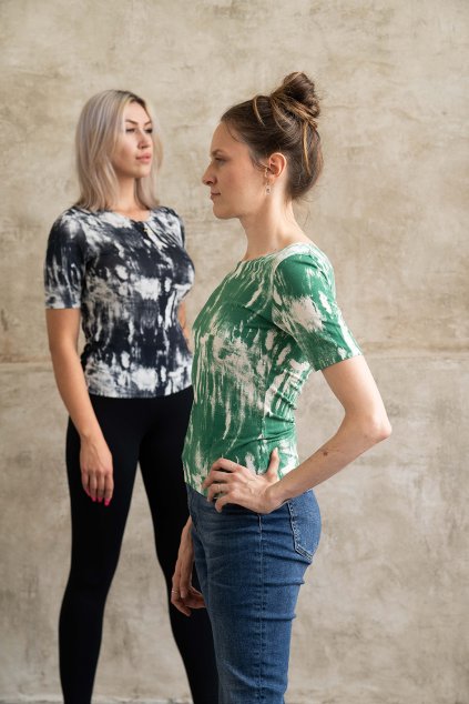 Tričko V noci černé 1