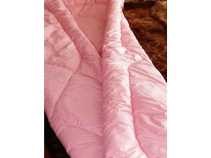 růžová přikrývka