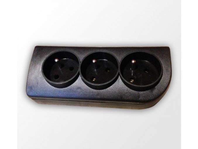 3 zásuvka - černá