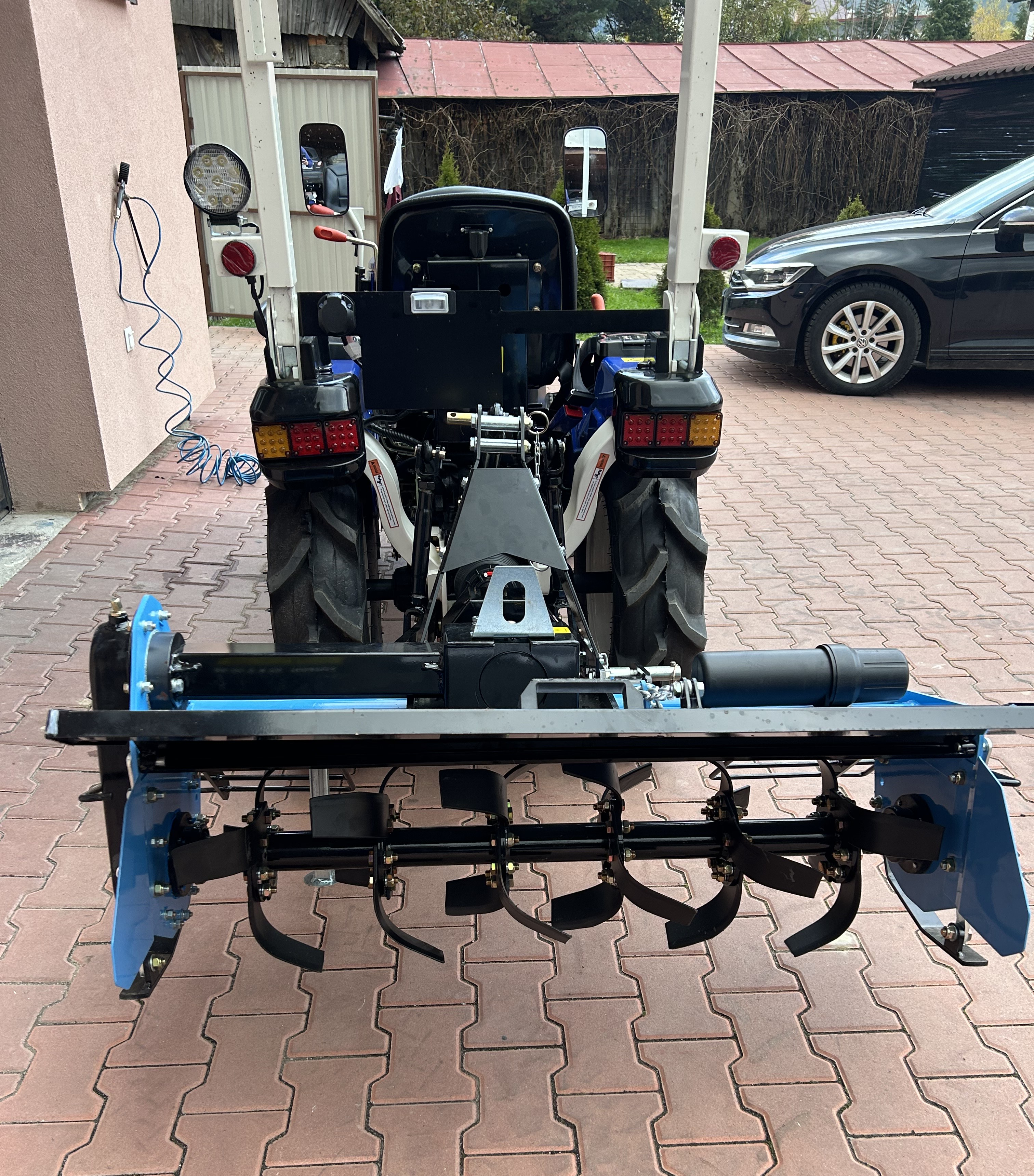 Malotraktor Tauros ZX25 4x4