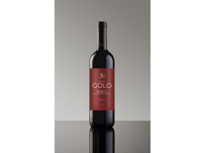 Nobile 2021 MockUp Bottle Dark BG