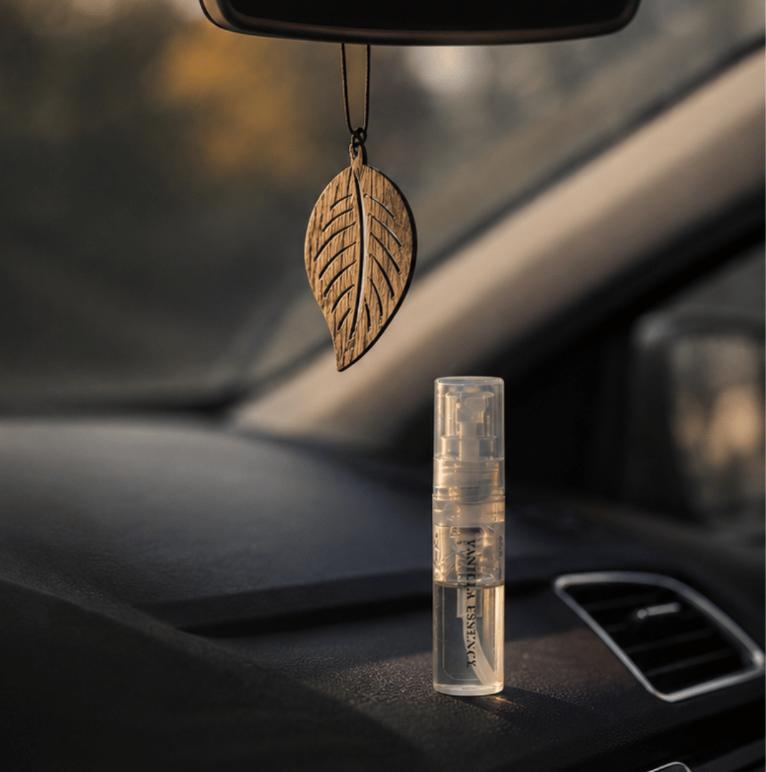 Detail závěsné dřevůně The Leaf s osvěžovačem