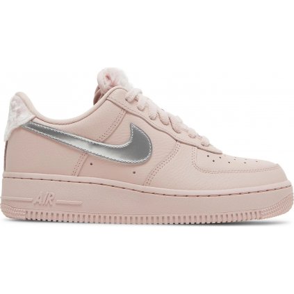 AIR-FORCE 1 '07 PINK OXFORD v růžové barvě