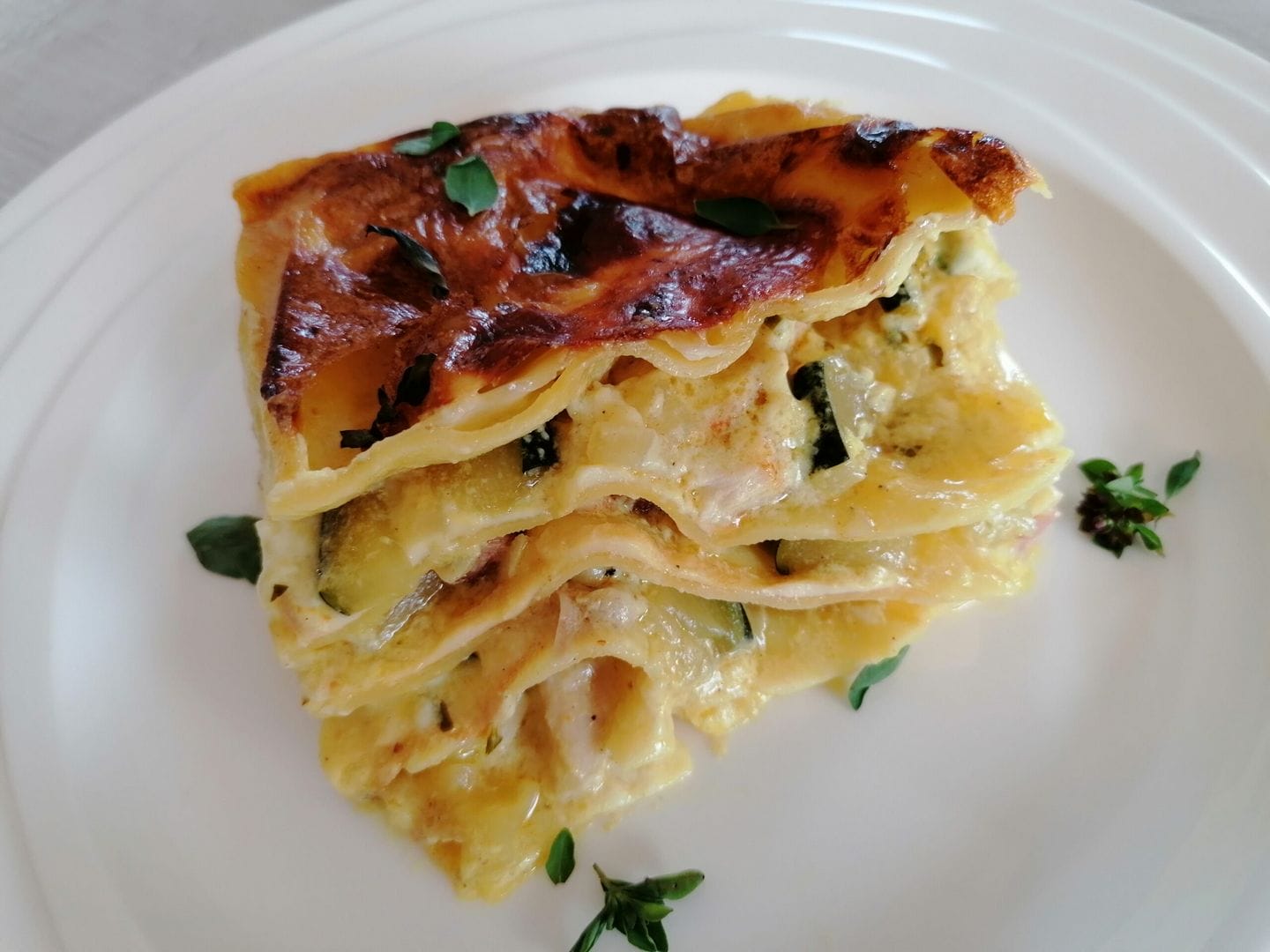 Lasagne s cuketou a kuřecím masem