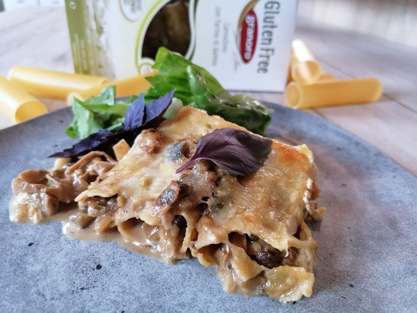Houbové cannelloni s lilkem (bez lepku)