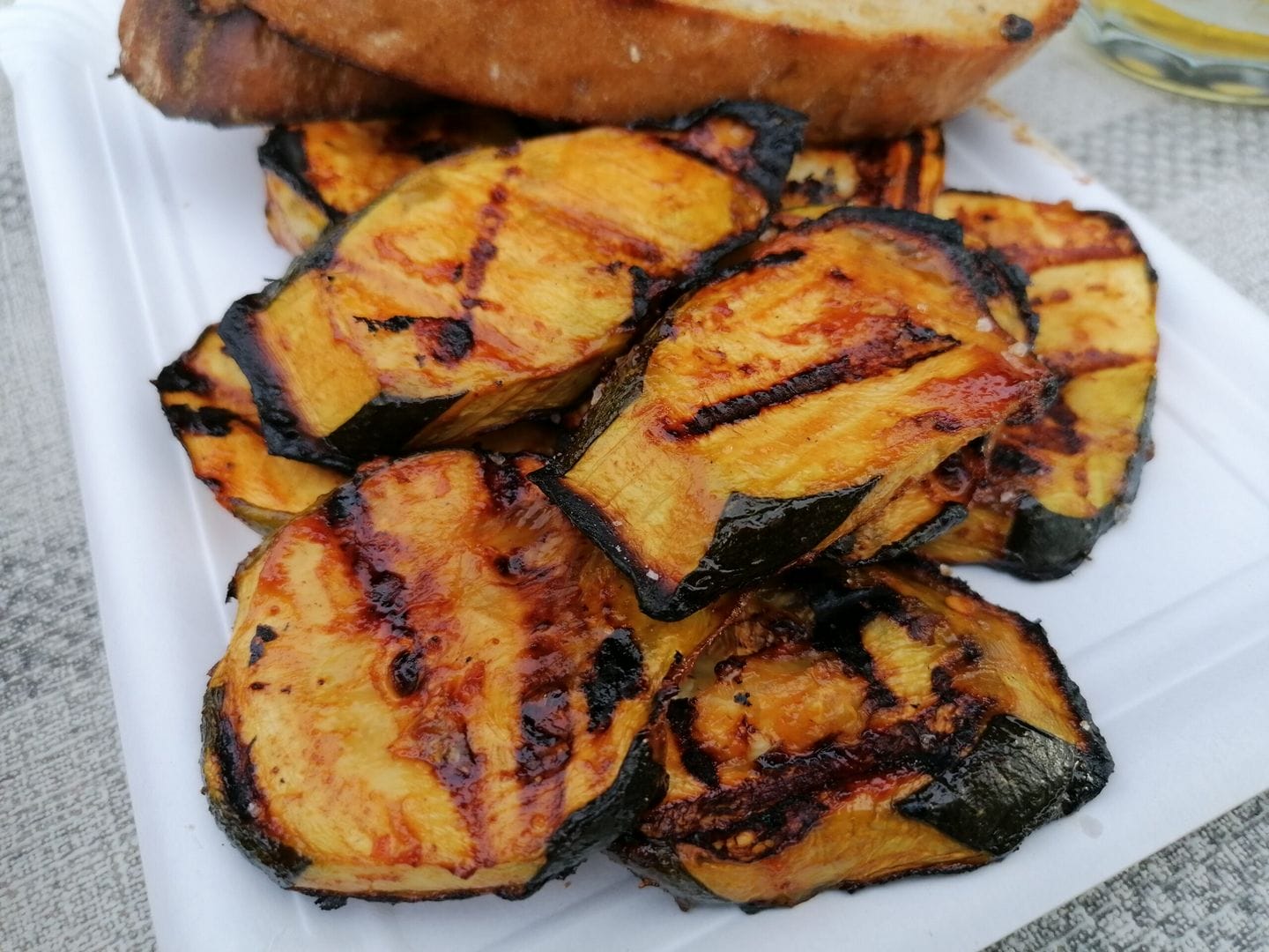 Grilovaná BBQ cuketa