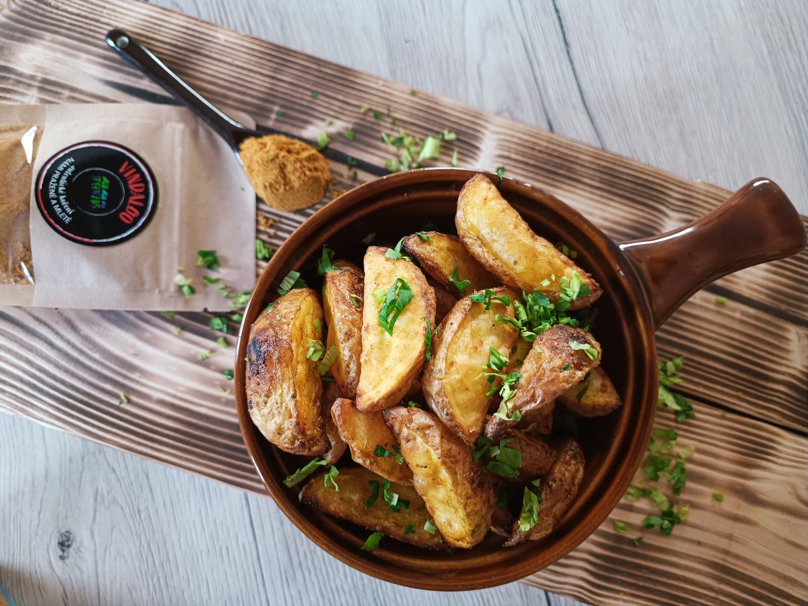 Pečené brambůrky Vindaloo