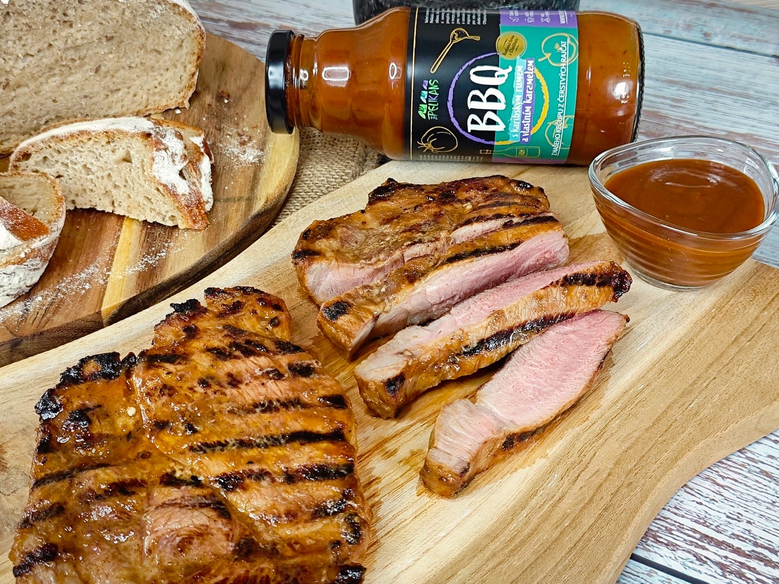 BBQ krkovice na grilu