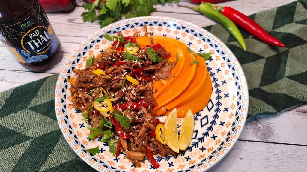 Trhané krůtí Pad Thai