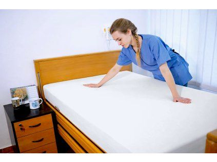 elasticka plachta smart na posteli biela bariatricka