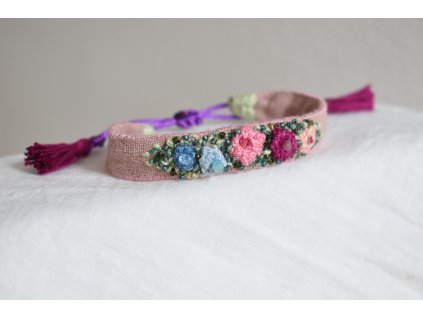 Zahrada - vyšívaný náramek s korálky - angelit, turmalín, swarowski