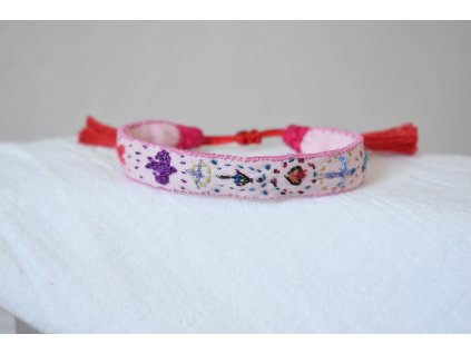Vyšívaný náramek #4