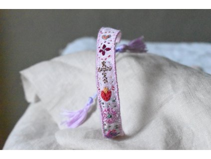 Vyšívaný hedvábný náramek #01
