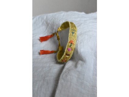 Vyšívaný náramek Flores