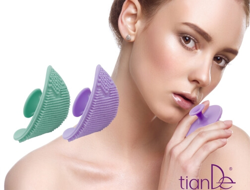 Houba na mytí a masáž obličeje (Prezentace)