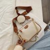 Kabelky - módne crossbody kabelka zdobená retiazkou - dámske kabelky - crossbody - výpredaj skladu