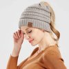 Oblečenie - čiapky - dámska pletená čiapka s dierou na cop vo viacerých farbách - zimné čiapky - darček pre ženu - výpredaj skladu
