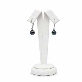 Kouzlo Tahiti v každém detailu. Elegantní náušnice ze stříbra a pravých tahitských perel zaujmou svými nádhernými odstíny...