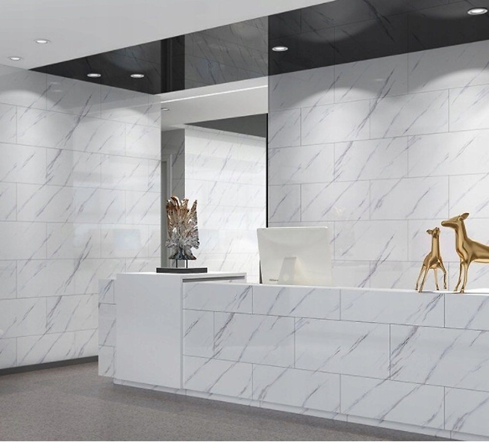 10x SAMOLEPICÍ BÍLÝ MRAMOROVÝ PVC LESKLÝ Koanni Struktura kamenná struktura