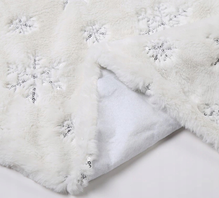 KOBEREC POD VÁNOČNÍ STROMEČEK PODLOŽKA BÍLÁ HVĚZDIČKY STŘÍBRNÝ KOBEREC 90 CM JAKO DÁREK Motiv nevztahuje se