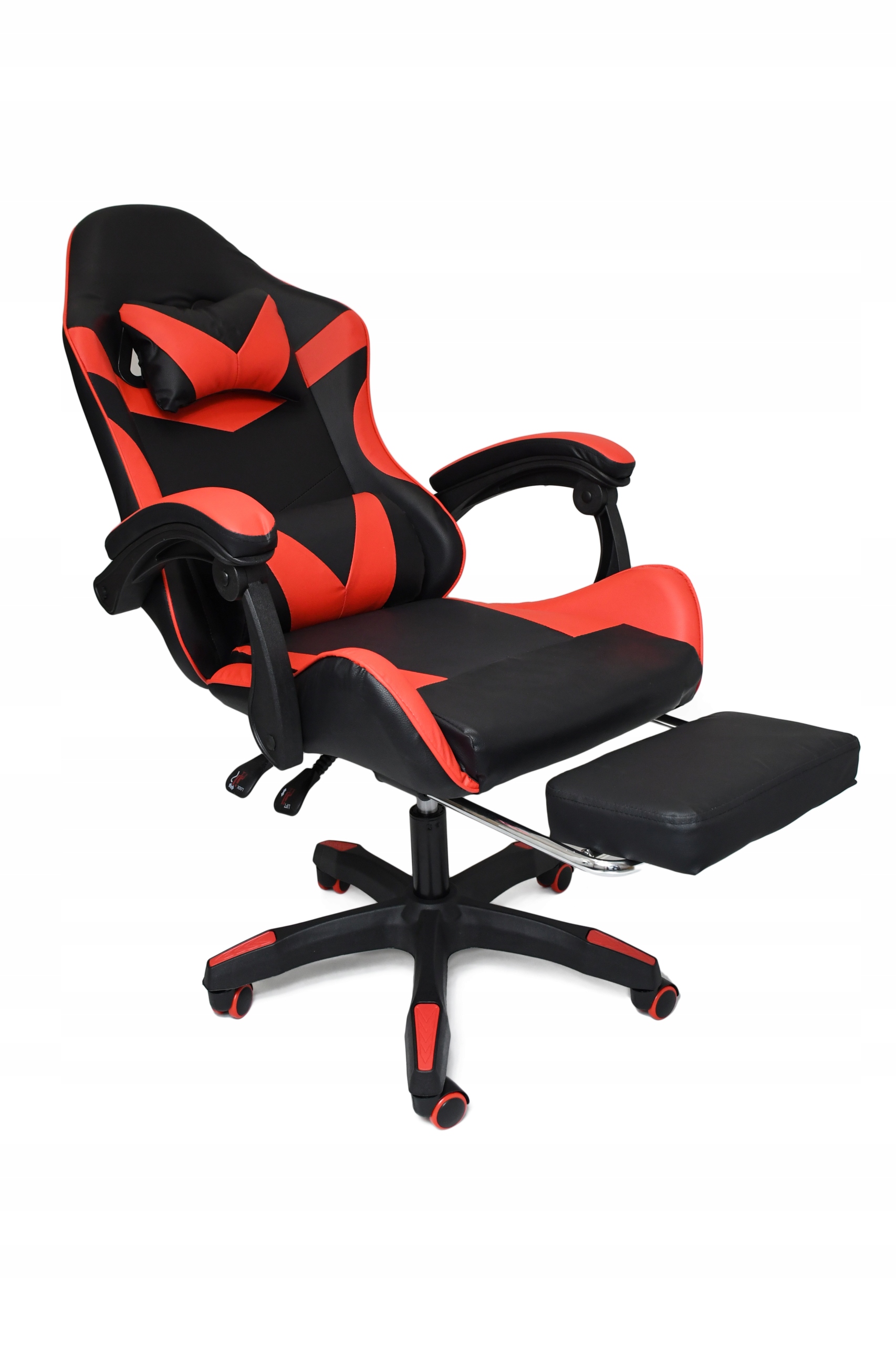 OTOČNÁ HERNÍ ŽIDLE PRO HRÁČE S ERGONOMICKOU PODNOŽKOU Kód výrobce 5903940083629