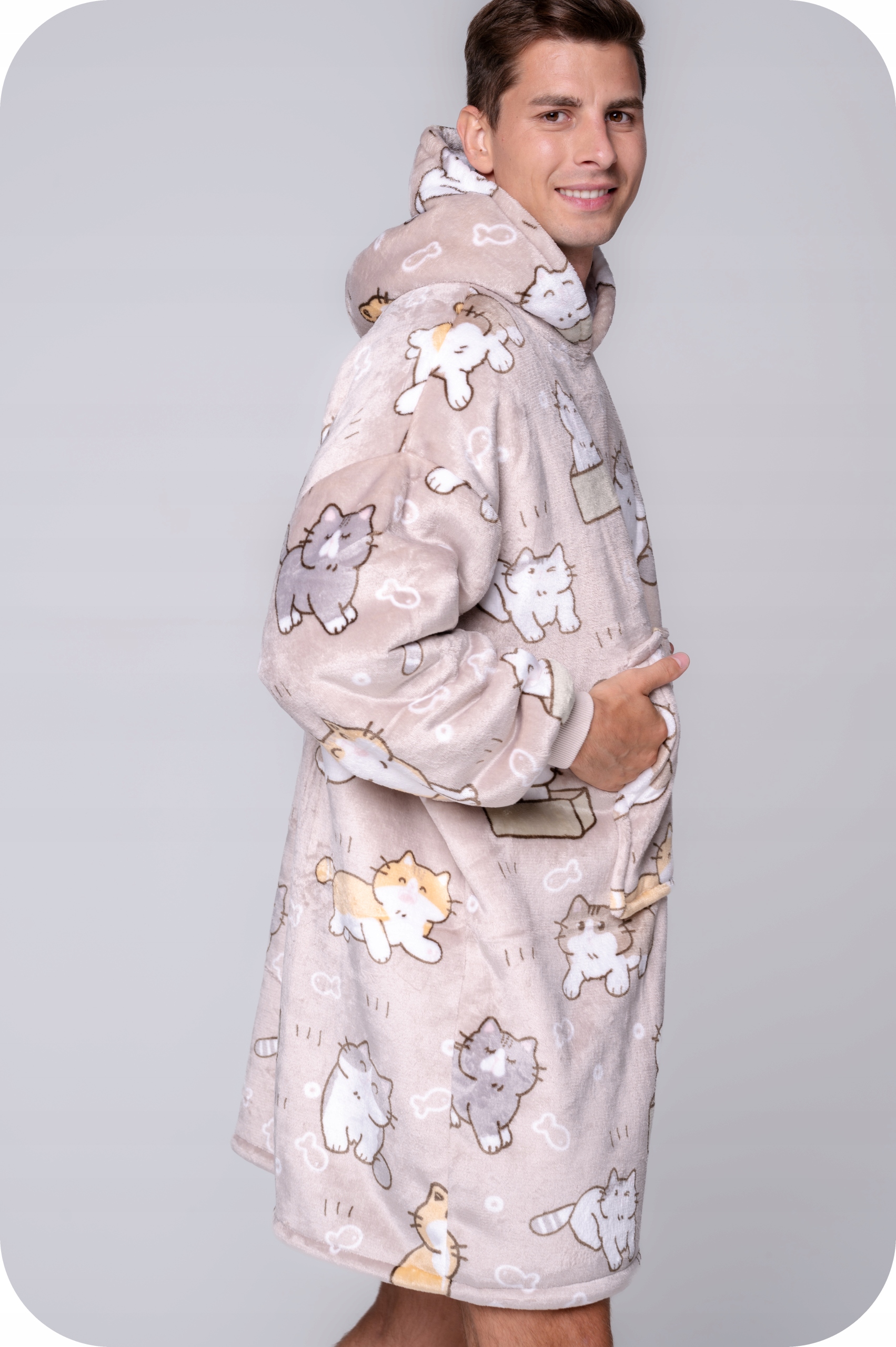 DEKA oversize mikina Tlustá MIKINOVÁ DEKA 2v1 XXL Vzor KOČKY Kožíšek Bluzo Deka EAN (GTIN) 6942087966388