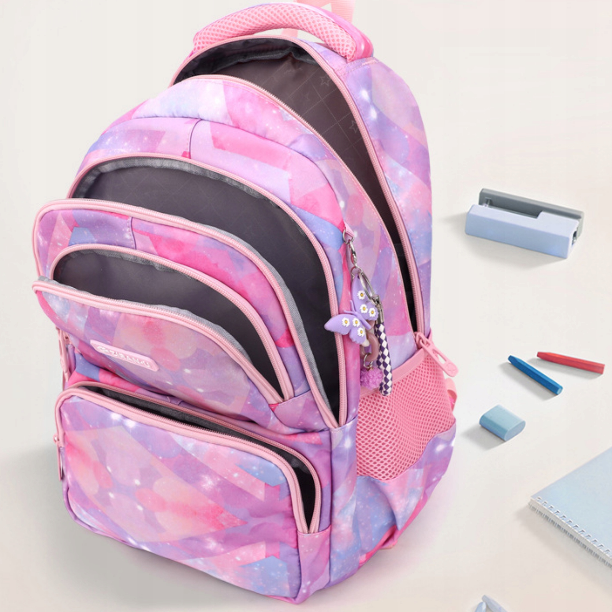 ŠKOLNÍ BATOH BATOH NA KOLEČKÁCH RÁM PRO DÍVKU, PROSTORNÝ, velikost 1-3 Typ vícekomorový