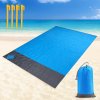 Nadměrná rodinná plážová a pikniková deka – 210 x 200 cm, voděodolná, modrá barva
