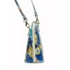 Kožená malá dámska crossbody kabelka s motívom kvetov modrá