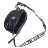 damska crossbody taska ledvinka 21015 1 cerna 5