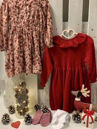 Vôňa škorice, teplo domova a detský smiech… Naše šaty prinášajú kúzlo Vianoc v každom okamihu. ✨