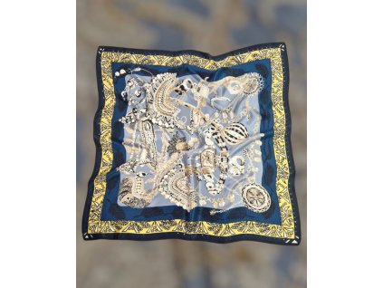 Hedvabny satek modry sedy s ornamenty zdobeny perlami retizky ruzicemi jemne barvy darek pro zenu tinamoda 2000505 (1)