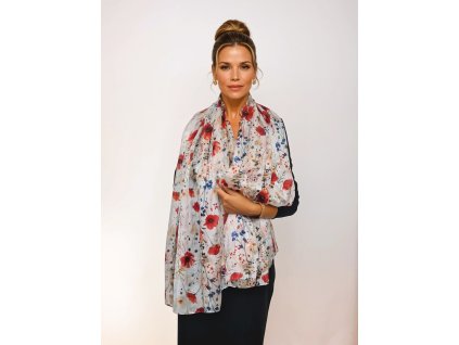 stola z praveho hedvabi lucni kvety cerveny vlci mak teple odstiny barev vesela sala modra chrpa tinamod