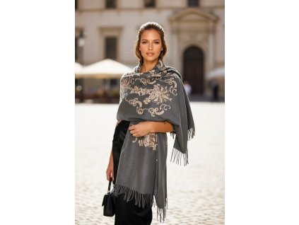 vlnena tmave seda sala s vysivkou vysivana bordurou zlatou niti bezova elegantni spolecensky pled pres saty do divadla 01245 tinamoda (1 (5)