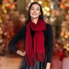 Zimni kasmirova damska panska sala jednobarevna na krk pled prehoz stola na ramena cervena vinova Tina moda 1100136