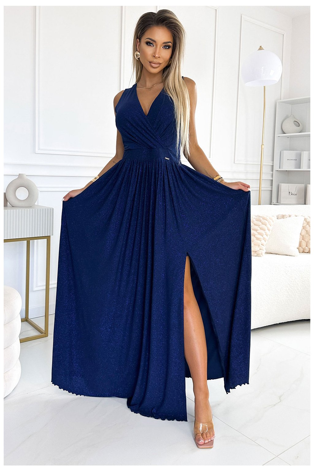 362-9 Dlhé šaty s výstrihom a zaväzovaním vzadu JUSTINE - tmavomodré s trblietkami