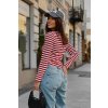 Damske tricko s pruhovanym vzorom cervene 02