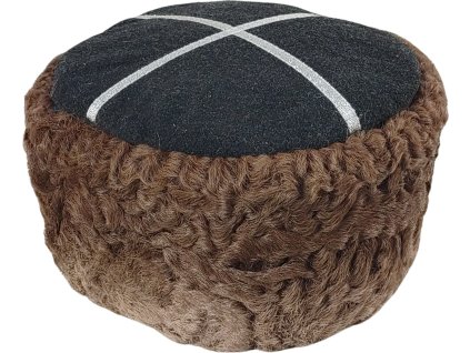 Čepice zimní Papakha z hnědé kožešiny s černým vrškem (Velikost 57)