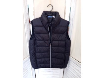 Chlapecká vesta velikost 158 jako nová
