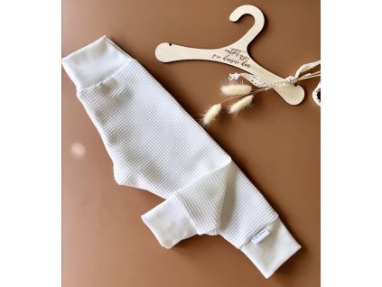 D8F9AAA2 21F4 4EA8 93A6 C2EBFCB8150E