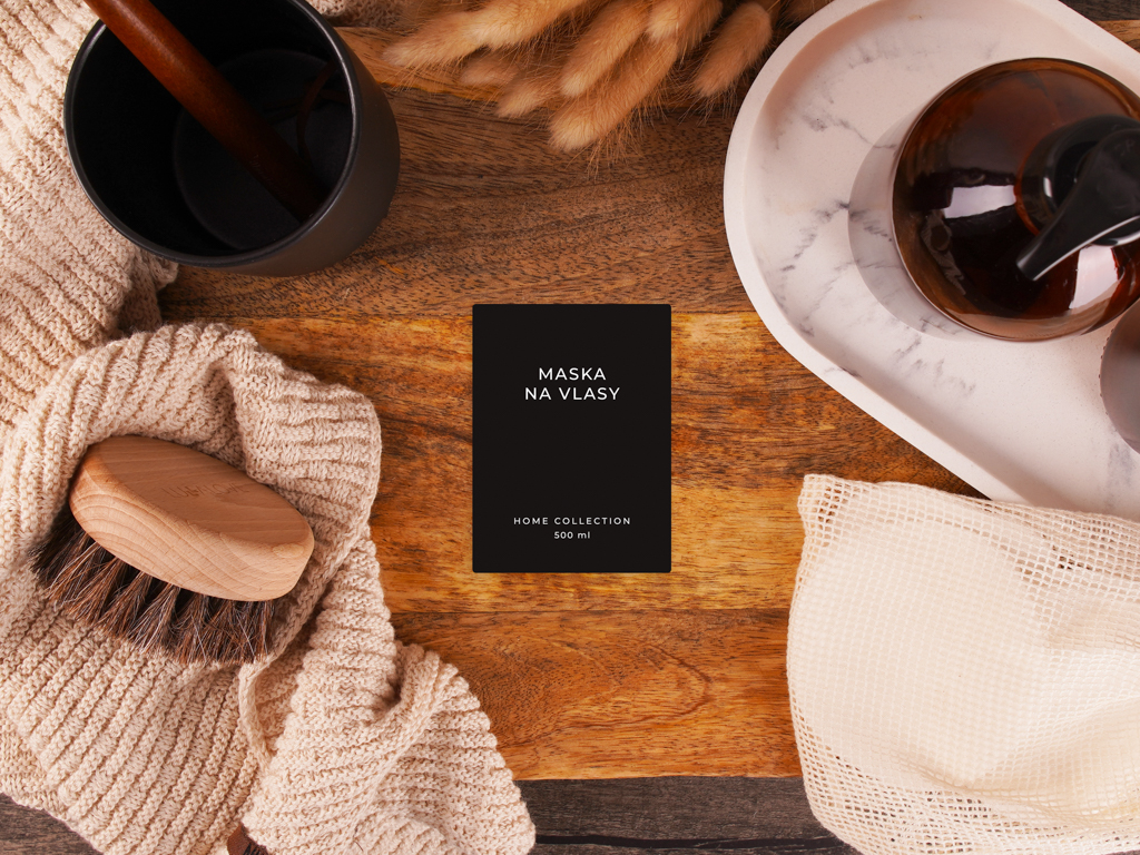 jak-casto-pouzivat-masku-na-vlasy-cerna-samolepka
