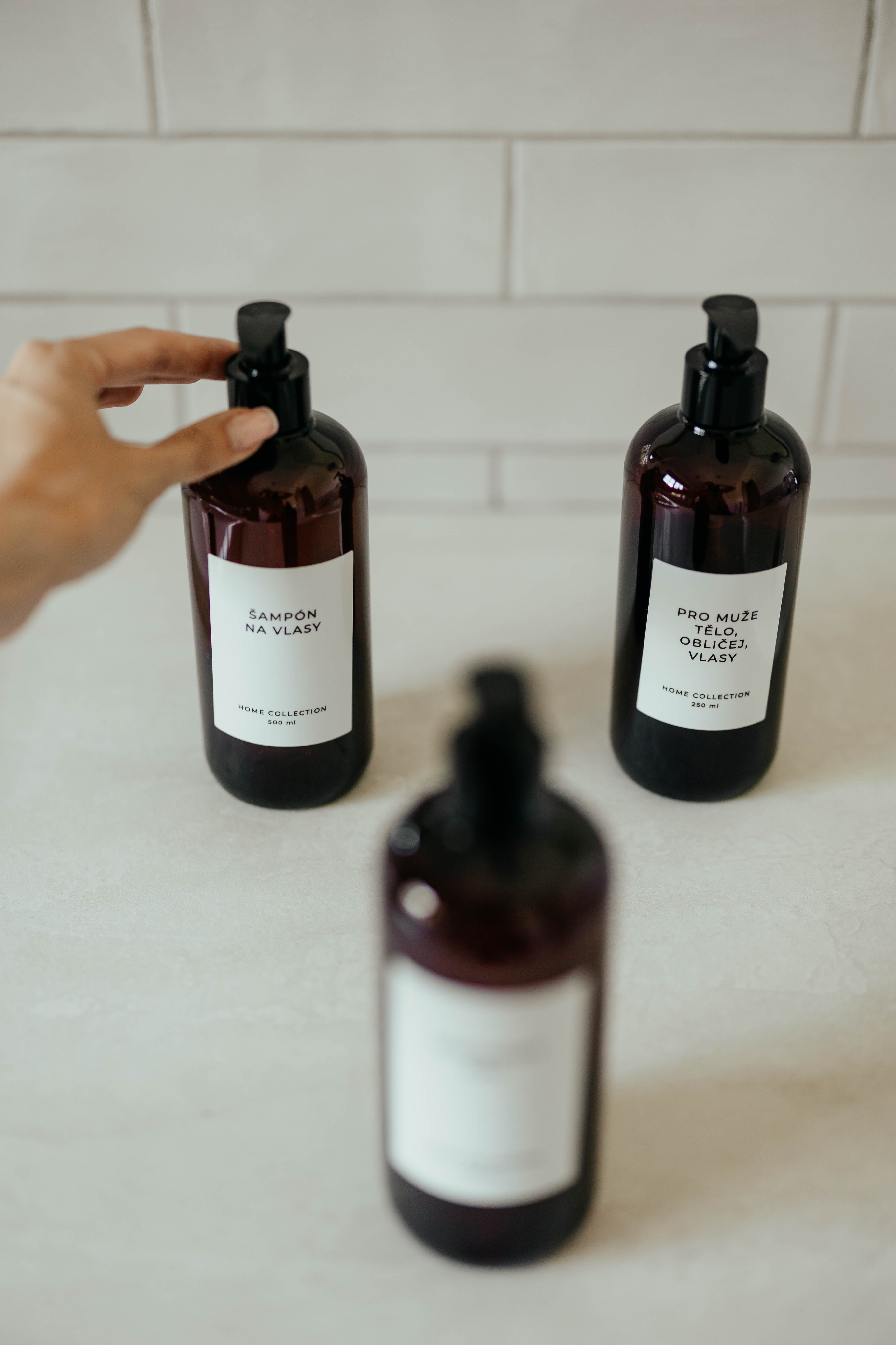 jak-casto-pouzivat-masku-na-vlasy-samolepka