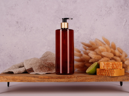 hneda plastova lahvicka 500ml zlato cerna matna pumpicka